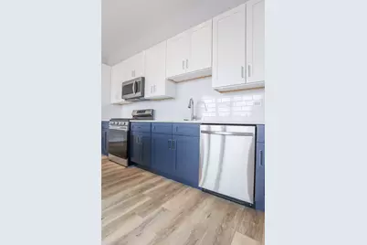 2402 W Carmen Avenue #203, Chicago, IL 60625 - Photo 6