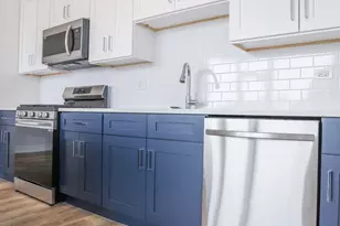 2402 W Carmen Ave, Chicago, IL 60625 - Photo 6