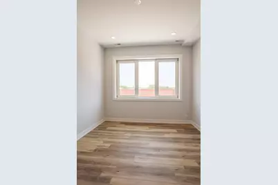 2402 W Carmen Avenue #203, Chicago, IL 60625 - Photo 10