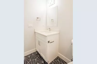 2402 W Carmen Avenue #203, Chicago, IL 60625 - Photo 14
