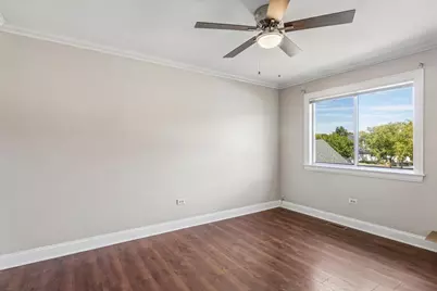 400 S Frontenac Street, Aurora, IL 60504 - Photo 8