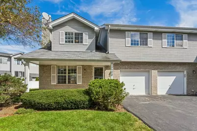 400 S Frontenac Street, Aurora, IL 60504 - Photo 1