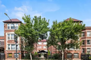 5743 N Ridge Ave, Chicago, IL 60660 - Photo 1