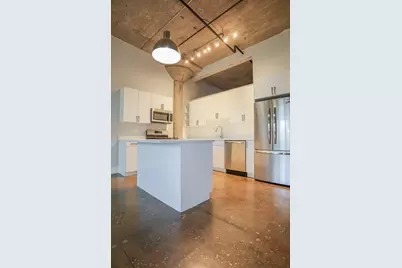 4046 N Hermitage Avenue #303, Chicago, IL 60640 - Photo 2
