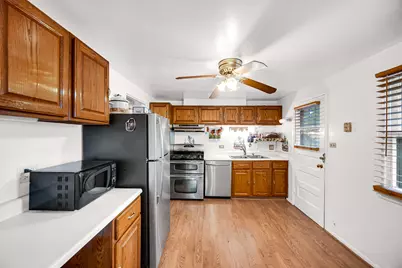 16904 Old Elm Drive, Country Club Hills, IL 60478 - Photo 10