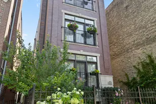 3921 N Greenview Ave, Chicago, IL 60613 - Photo 1