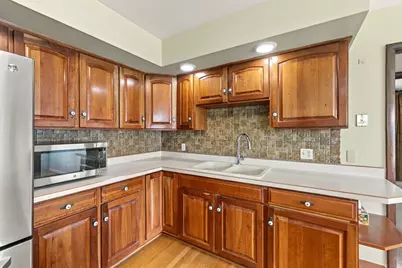327 W Porter Street, Oglesby, IL 61348 - Photo 6
