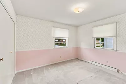327 W Porter Street, Oglesby, IL 61348 - Photo 12