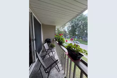 716 Elm Street #716, Algonquin, IL 60102 - Photo 2