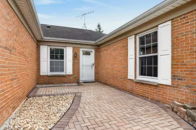 650 Wainsford Drive, Hoffman Estates, IL 60169 - Photo 2