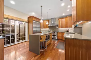 930 Central Ave, Highland Park, IL 60035 - Photo 4