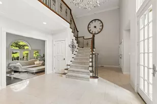 23 Ambriance Dr, Burr Ridge, IL 60527 - Photo 6