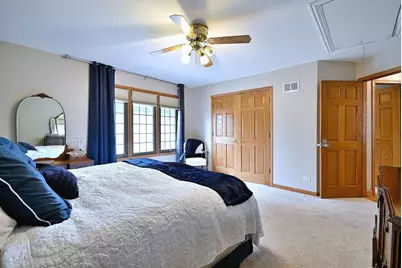 1739 Farwell Avenue, Des Plaines, IL 60018 - Photo 34