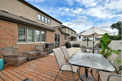 1739 Farwell Avenue, Des Plaines, IL 60018 - Photo 60