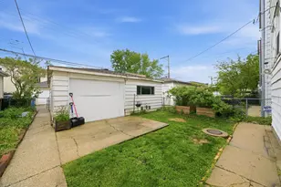 5039 W Cullom Ave, Chicago, IL 60641 - Photo 14