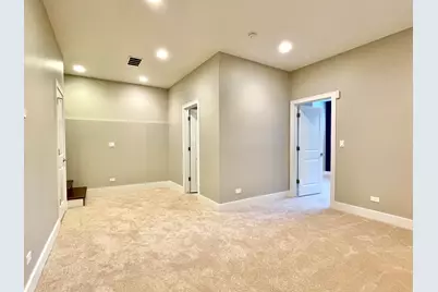2453 W Irving Park Road #1E, Chicago, IL 60618 - Photo 32