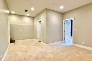 2453 W Irving Park Rd, Chicago, IL 60618 - Photo 32