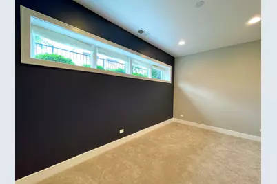 2453 W Irving Park Road #1E, Chicago, IL 60618 - Photo 36
