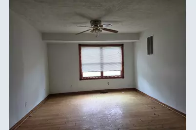 318 W Jefferson Street, Gardner, IL 60424 - Photo 16