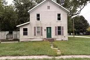 318 W Jefferson St, Gardner, IL 60424 - Photo 2