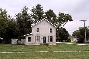318 W Jefferson St, Gardner, IL 60424 - Photo 1