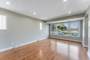 6351 S Kilbourn Ave, Chicago, IL 60629 - Photo 8