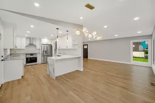 7846 Maple St, Morton Grove, IL 60053 - Photo 6