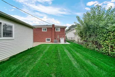 7846 Maple Street, Morton Grove, IL 60053 - Photo 22