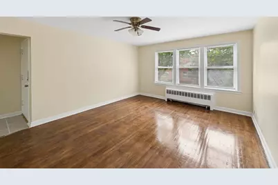 6547 N California Avenue #2N, Chicago, IL 60645 - Photo 4