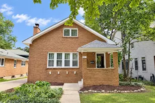 20 S Julian St, Naperville, IL 60540 - Photo 2