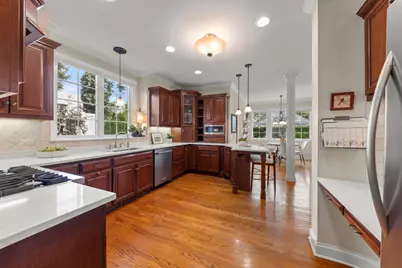 706 N Ellsworth Street, Naperville, IL 60563 - Photo 14