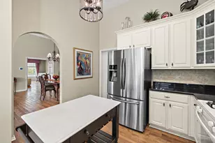 1352 Evergreen Ln, Pingree Grove, IL 60140 - Photo 8