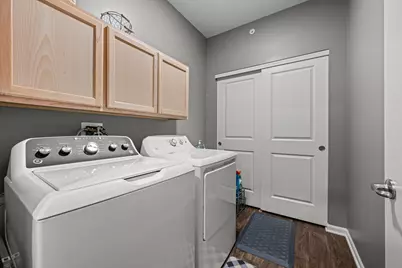 230 Sussex Court, North Aurora, IL 60542 - Photo 18