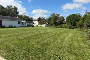 832 N Van Auken St, Elmhurst, IL 60126 - Photo 1