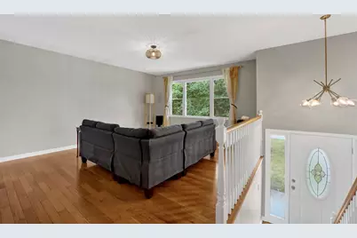 1S705 Eisenhower Road, Oakbrook Terrace, IL 60181 - Photo 2