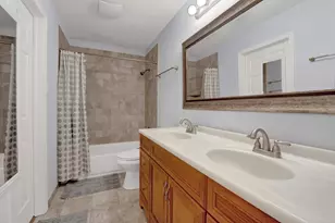 1S705 Eisenhower Rd, Oakbrook Terrace, IL 60181 - Photo 18
