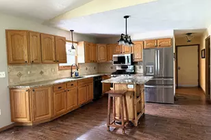 1910 Lakeview Ln, Dixon, IL 61021 - Photo 6