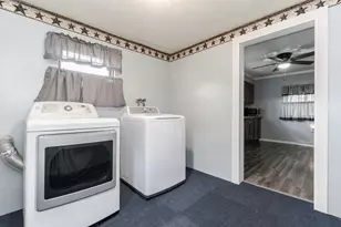 118 W Van Alstyne St, Cullom, IL 60929 - Photo 18