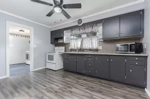 118 W Van Alstyne St, Cullom, IL 60929 - Photo 16