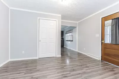 118 W Van Alstyne Street, Cullom, IL 60929 - Photo 14