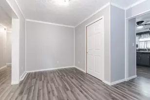 118 W Van Alstyne St, Cullom, IL 60929 - Photo 10