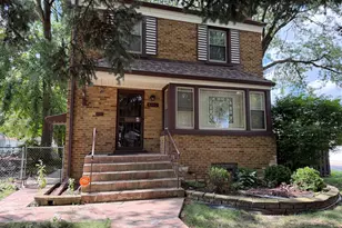 8200 S Fairfield Ave, Chicago, IL 60652 - Photo 2