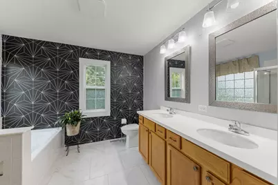 5961 Mackinac Lane, Hoffman Estates, IL 60192 - Photo 14