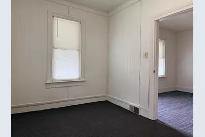 403 E 9th Street, Peru, IL 61354 - Photo 6