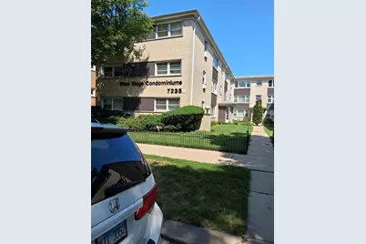 7235 N Hamilton Avenue #3D, Chicago, IL 60645 - Photo 1