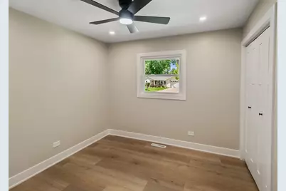 7721 Stevens Street, Darien, IL 60561 - Photo 18
