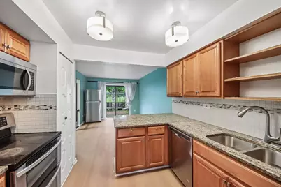 105 W Dover Drive, Mount Prospect, IL 60056 - Photo 10