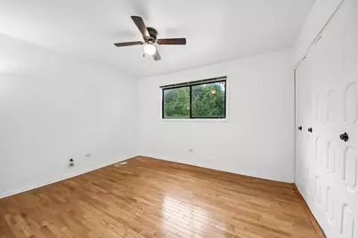 105 W Dover Drive, Mount Prospect, IL 60056 - Photo 12