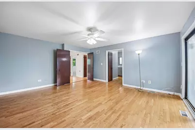 105 W Dover Drive, Mount Prospect, IL 60056 - Photo 20