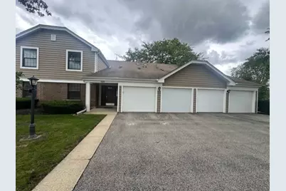109 Sussex Circle #C1, Schaumburg, IL 60193 - Photo 1